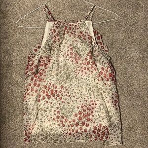 Cute floral top!